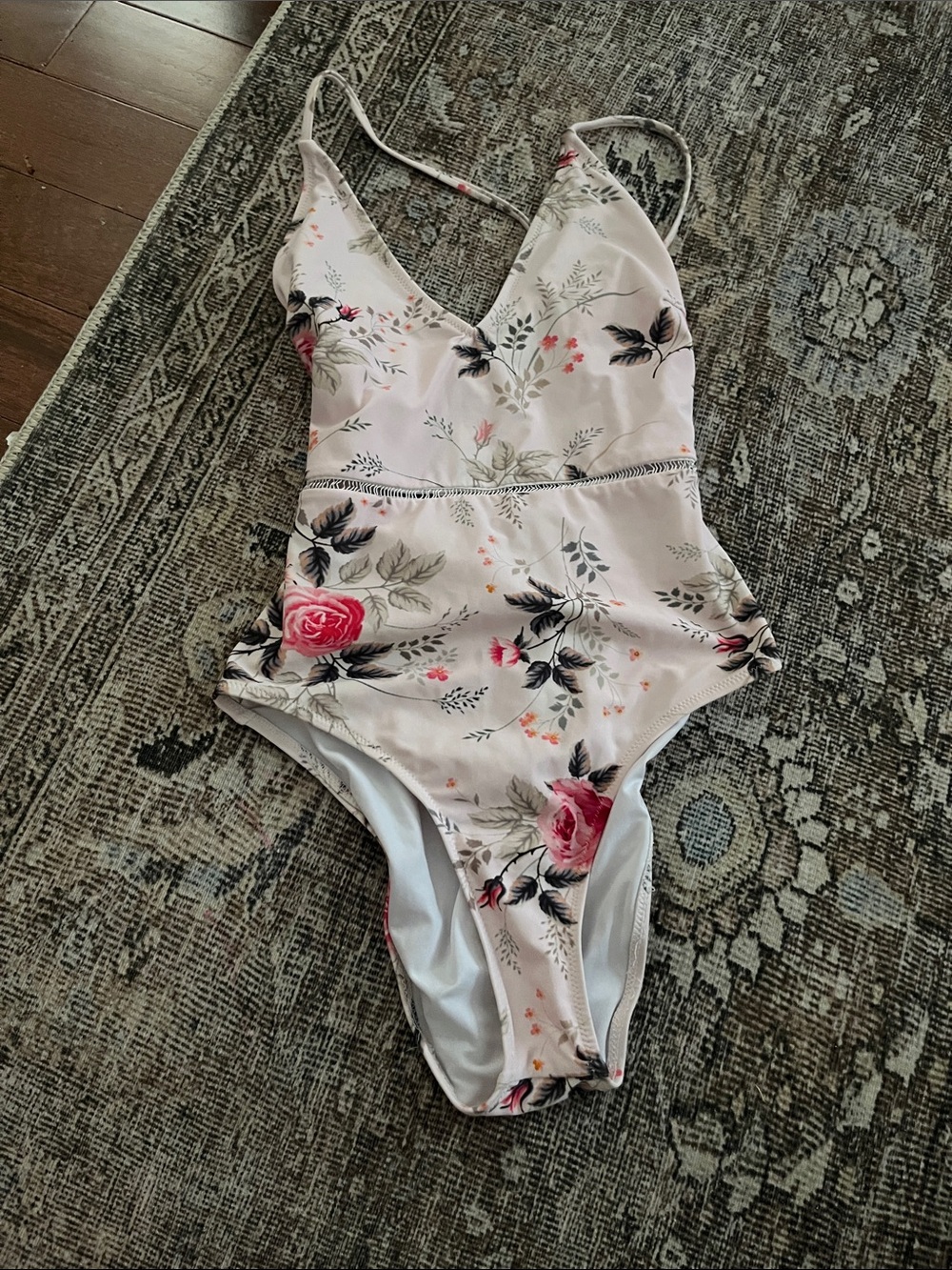 Cupshe women’s Floral One-Piece Swimsuit - Pink Rose Print small - Picture 1 of 3